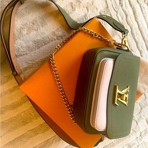 Louis Vuitton ‘lockme tender’